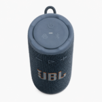 רמקול JBL Grip נייד עם JBL Pro Sound, תאורה ועמידות IP68- כחול